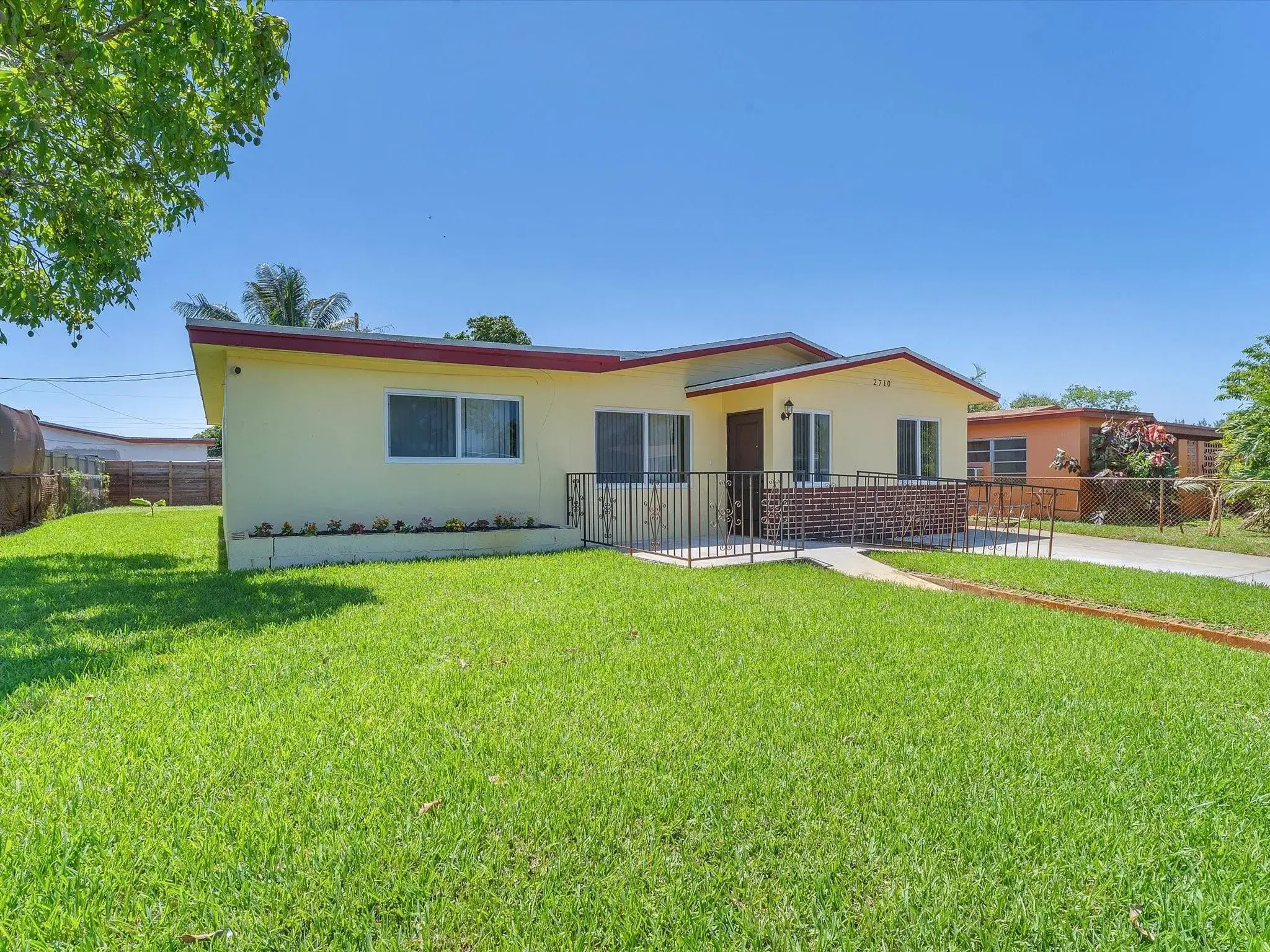 Picture of 2710 NW 16Th Ct, Fort Lauderdale, FL 33311