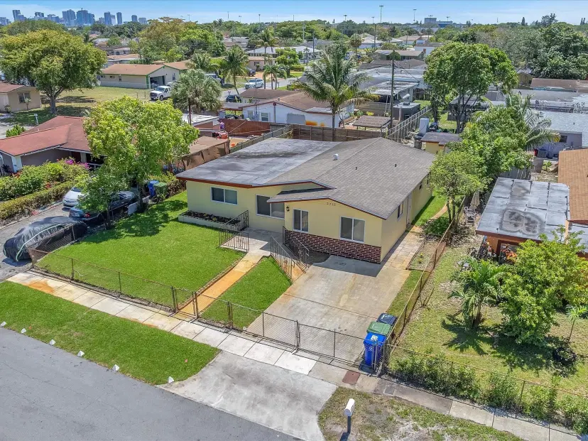 Picture of 2710 NW 16Th Ct, Fort Lauderdale FL 33311