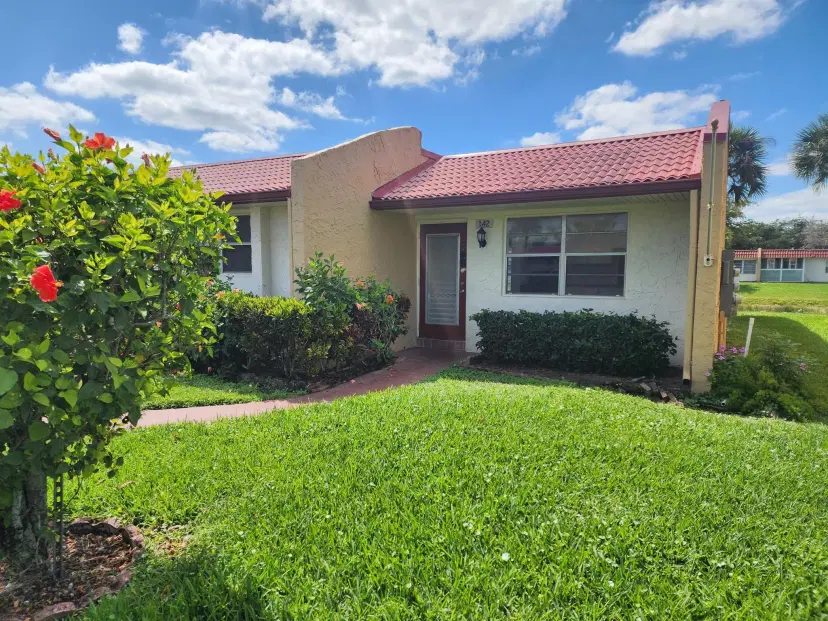 Picture of 142 Lake Anne Drive, West Palm Beach FL 33411