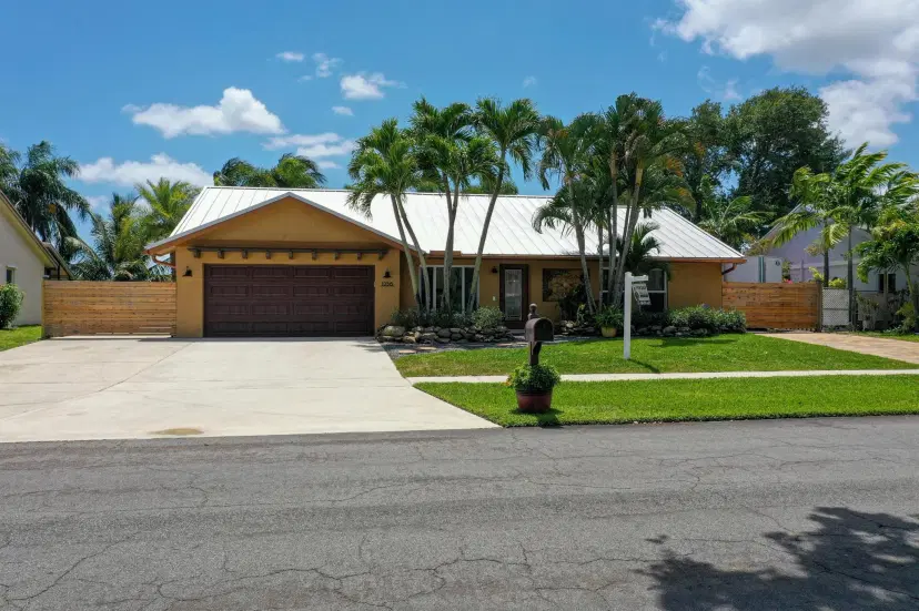 Picture of 1258 NW 13Th Avenue, Boynton Beach FL 33426