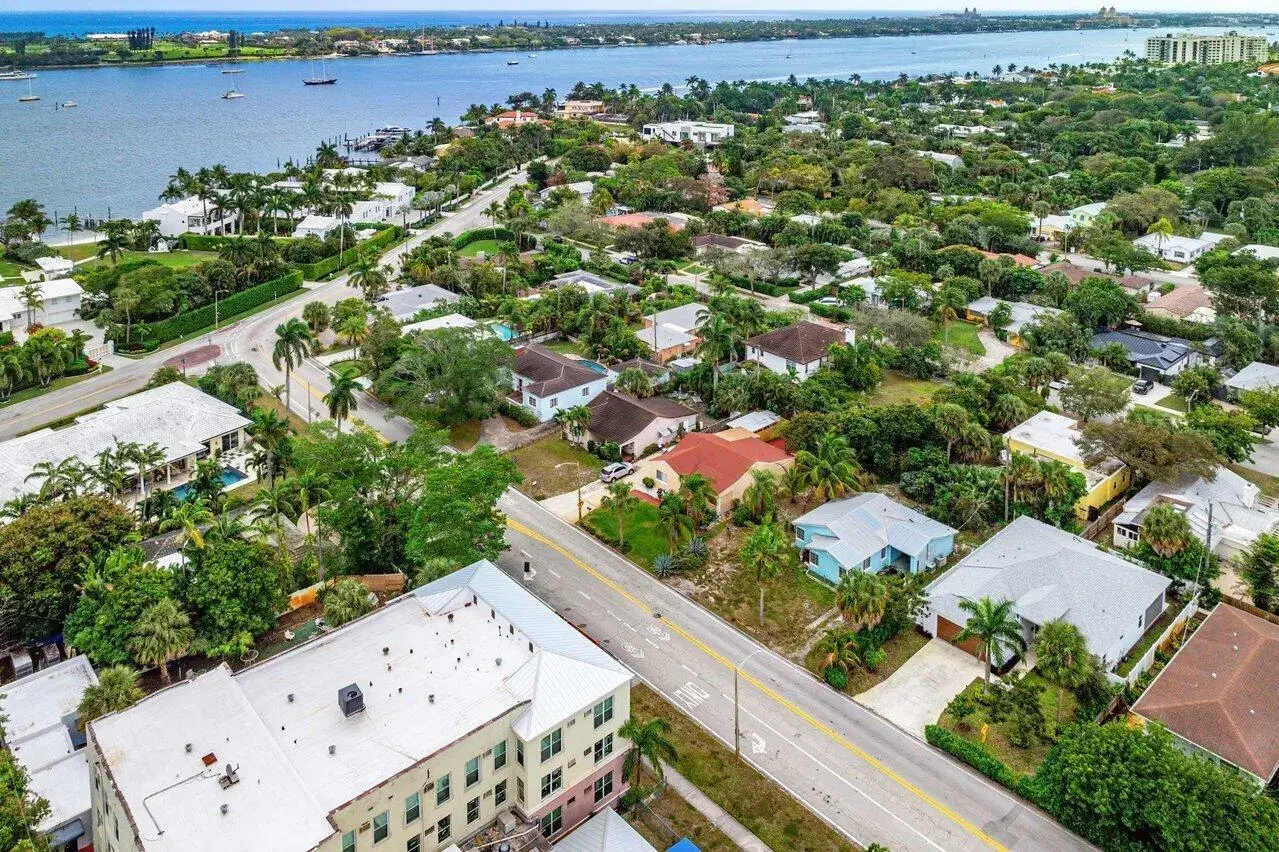 Picture of 3633 N Flagler Drive, West Palm Beach, FL 33407