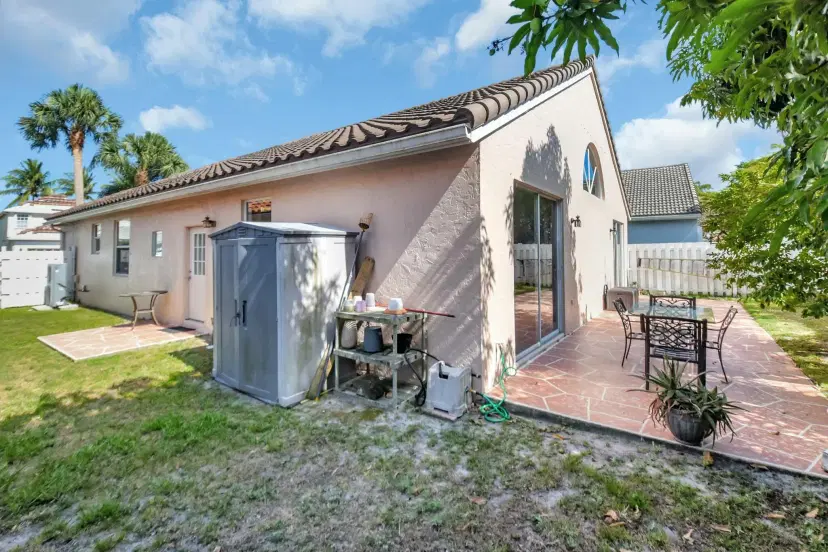Picture of 6090 Newport Village Way, Lake Worth FL 33463