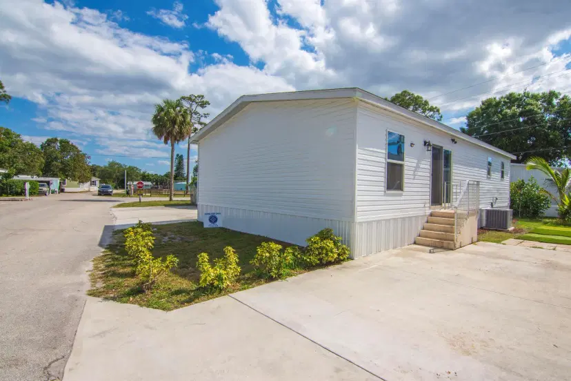 Picture of 11500 SW Kanner Highway Lot 109, Indiantown FL 34956