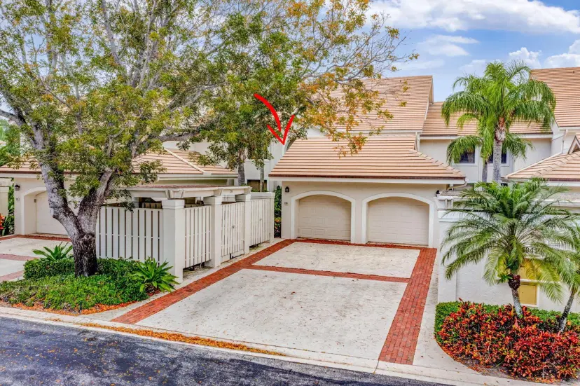 Picture of 3941 Back Bay Drive 226, Jupiter FL 33477