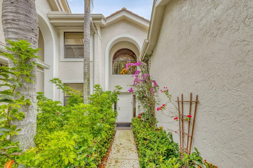 Picture of 3941 Back Bay Drive 226, Jupiter FL 33477