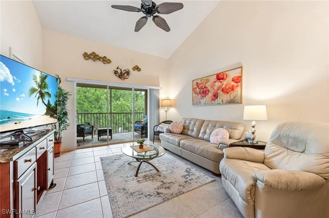 Picture of 9185 Celeste Dr 305, Naples, FL 34113