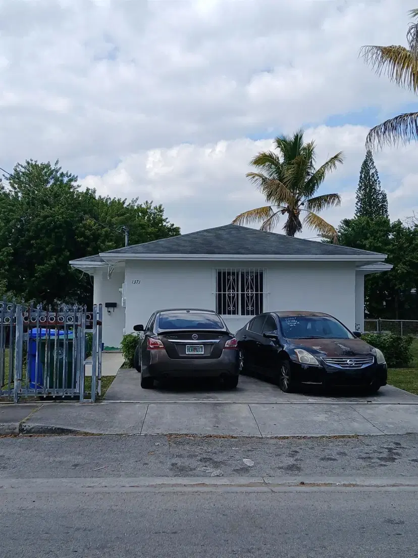 Picture of 1371 NW 51St Ter, Miami FL 33142