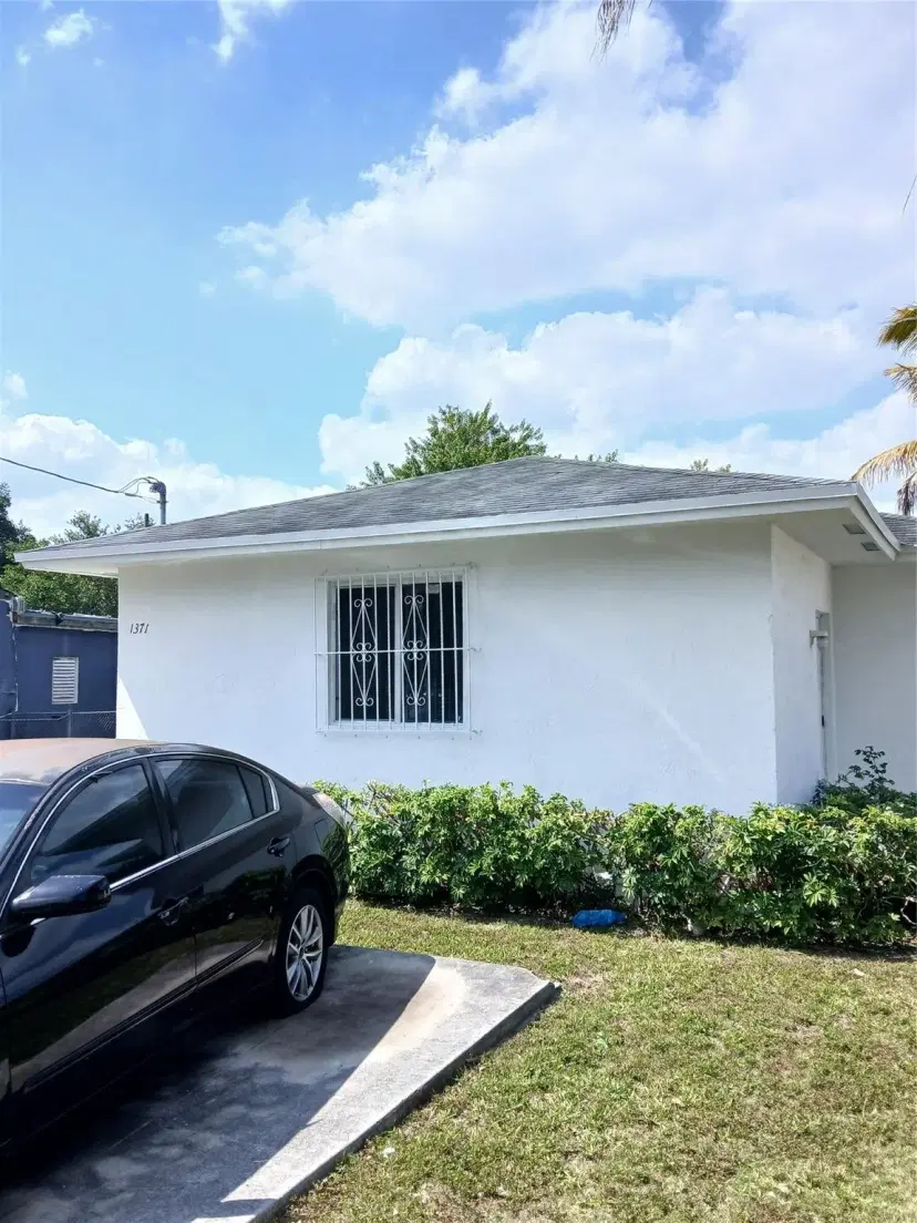 Picture of 1371 NW 51St Ter, Miami FL 33142