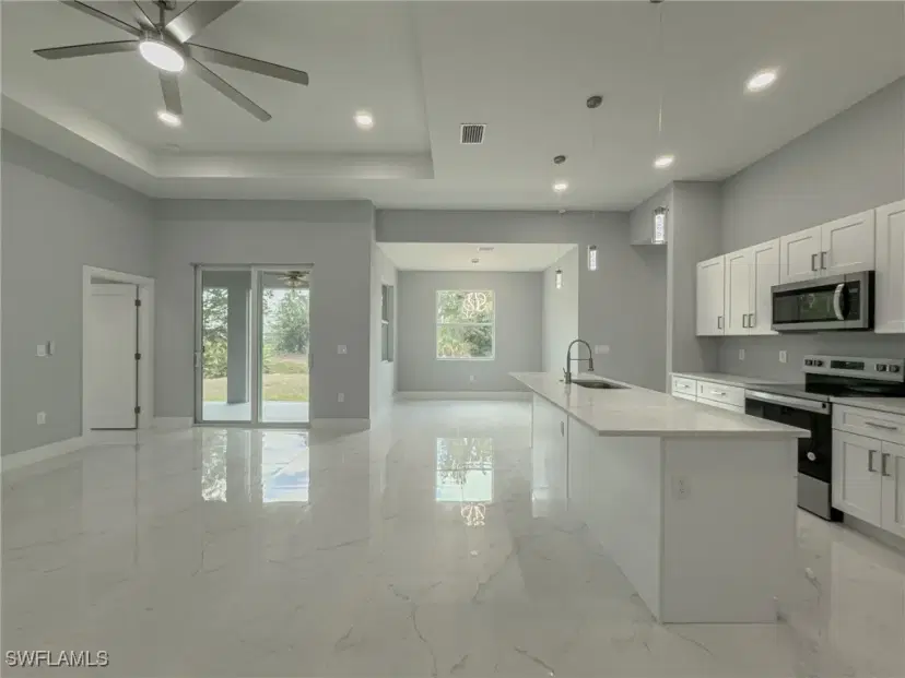 Picture of 438 Raymer St, Lehigh Acres FL 33974
