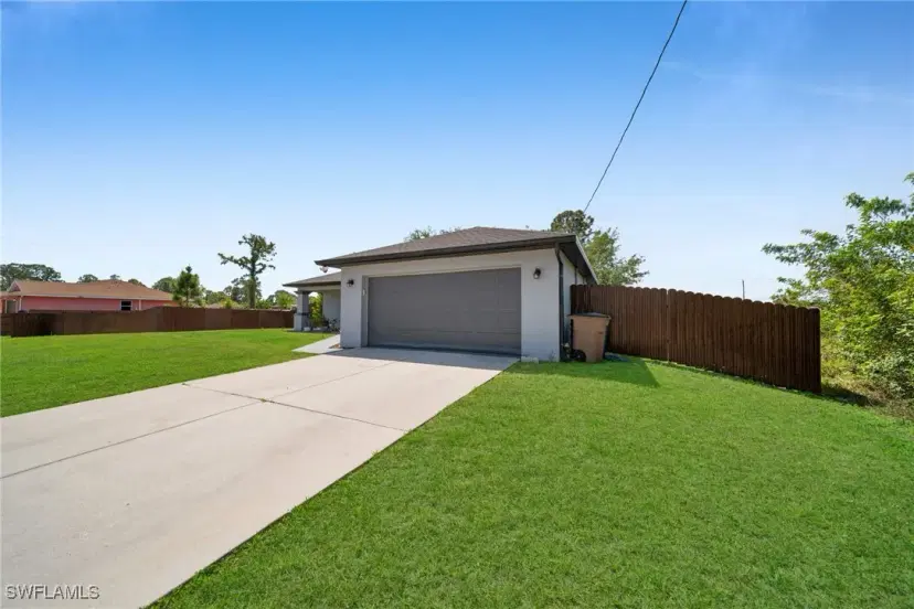 Picture of 2701 8Th St Sw, Lehigh Acres FL 33976