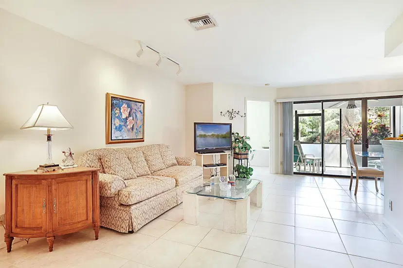 Picture of 300 Crosswinds Drive D1, Greenacres FL 33413