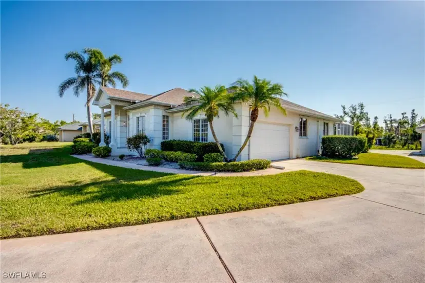 Picture of 6130 Briarcliff Rd, Fort Myers FL 33912