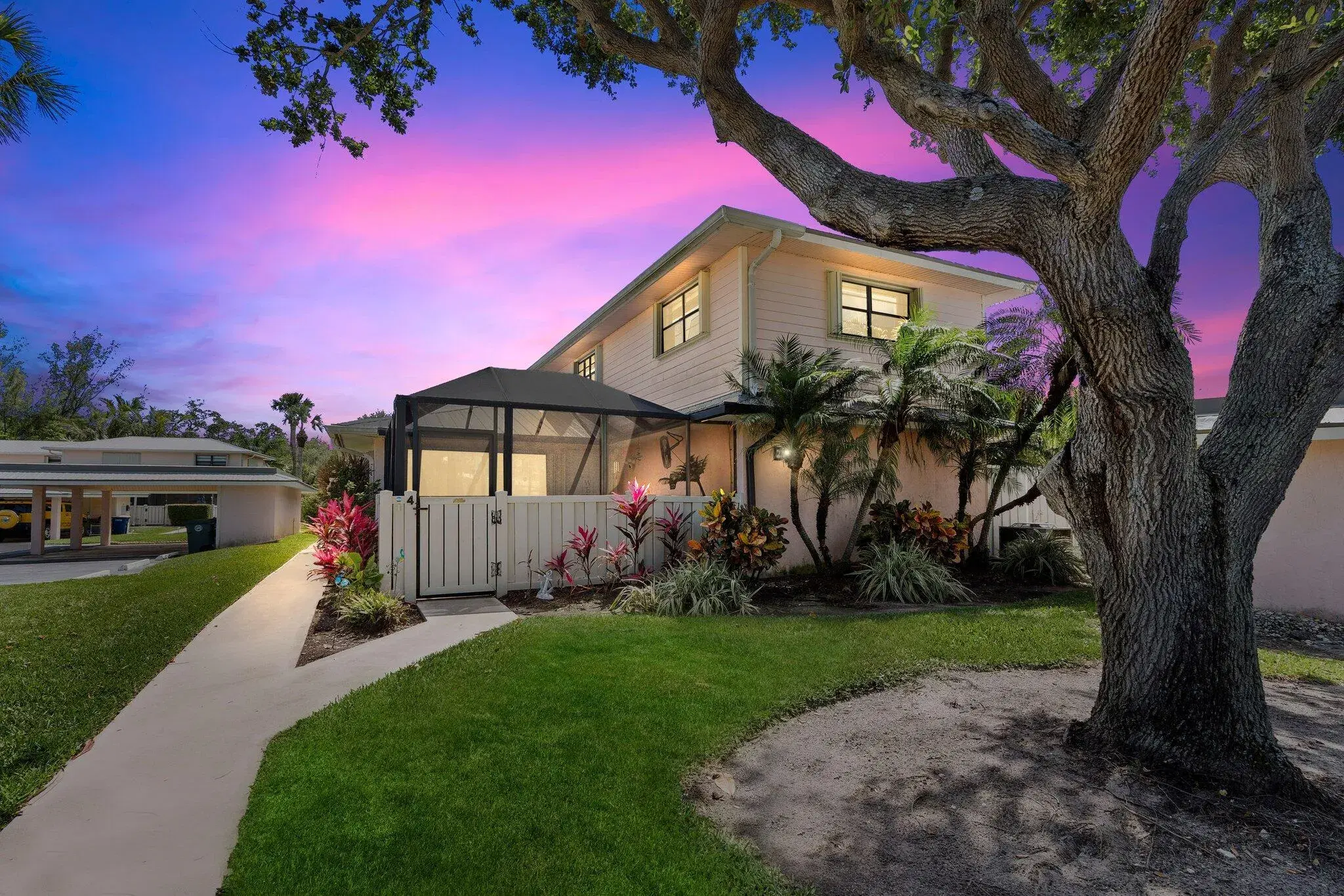 Picture of 1771 Gulfstream Avenue B4, Fort Pierce, FL 34949