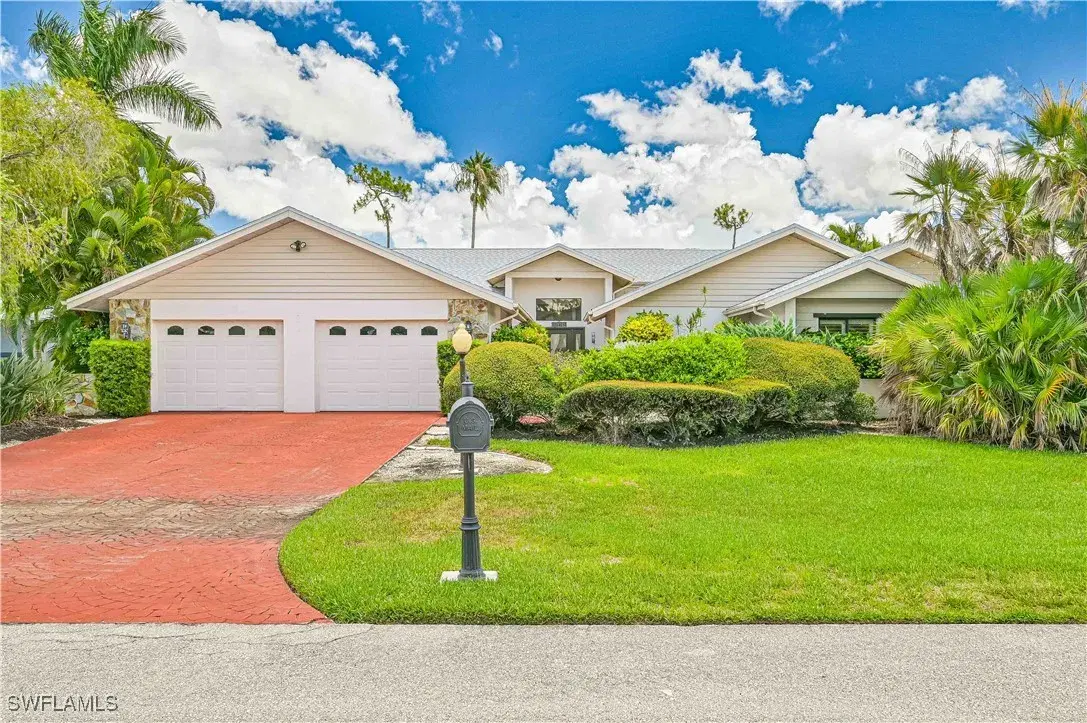 Picture of 14687 Triple Eagle Ct, Fort Myers, FL 33912