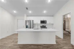 Picture of 1119 NW 9Th Ter, Cape Coral, FL 33993