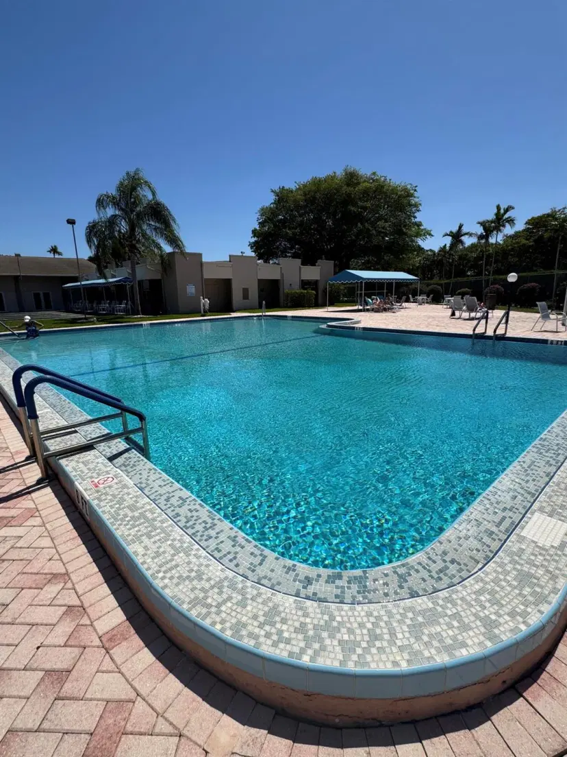 Picture of 721 Lori Drive 113, Palm Springs FL 33461