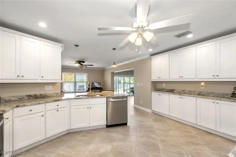 Picture of 13794 River Forest Dr, Fort Myers FL 33905