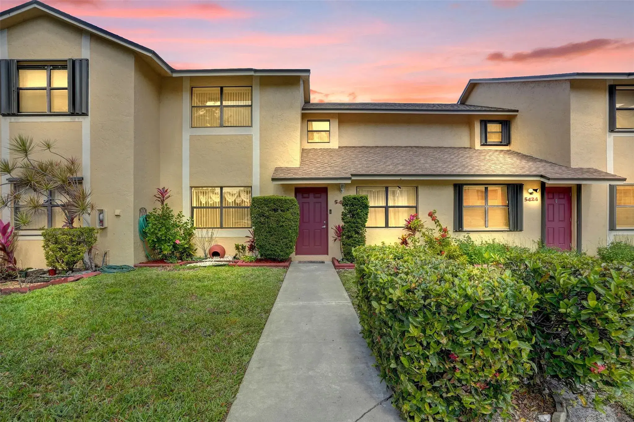 Picture of 5422 Gate Lake Rd 5422, Tamarac, FL 33319