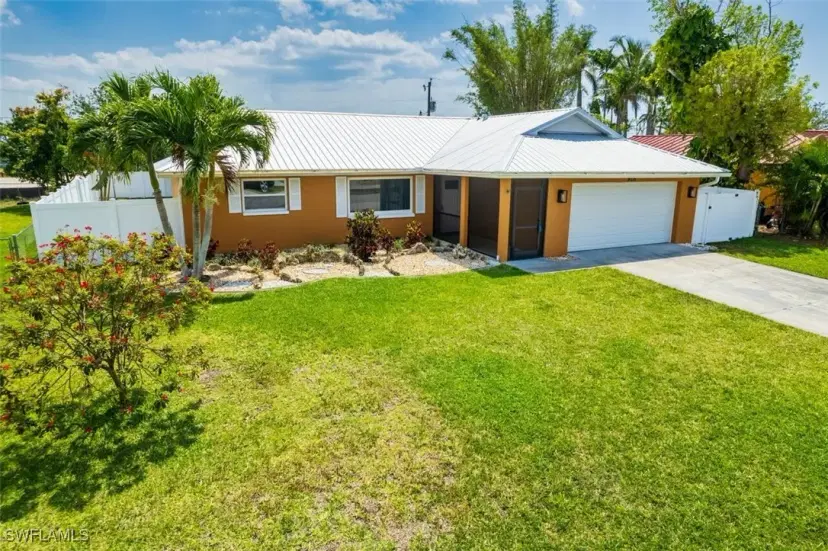 Picture of 918 Gleason Pkwy, Cape Coral FL 33914