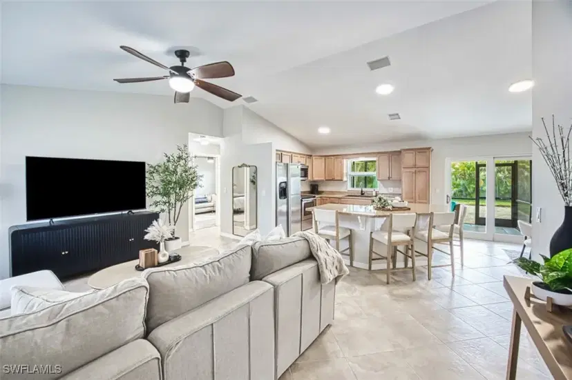 Picture of 918 Gleason Pkwy, Cape Coral FL 33914