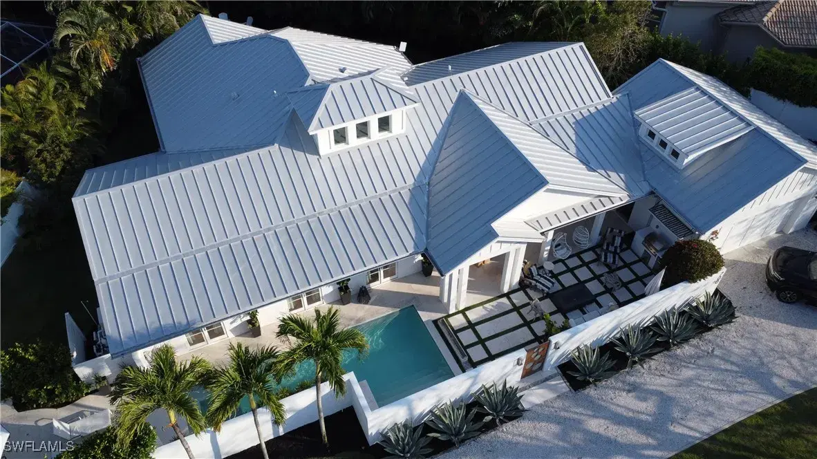 Picture of 700 Rudder Rd, Naples, FL 34102