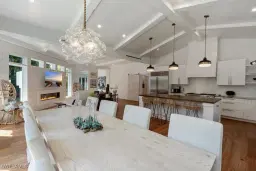 Picture of 700 Rudder Rd, Naples, FL 34102