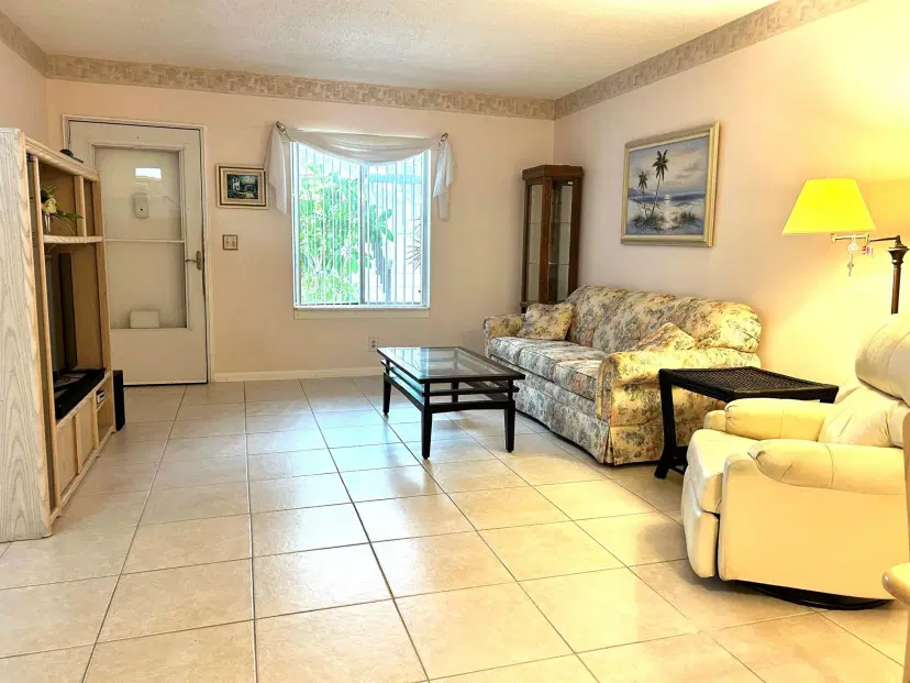 Picture of 6489 Chasewood Drive B, Jupiter FL 33458