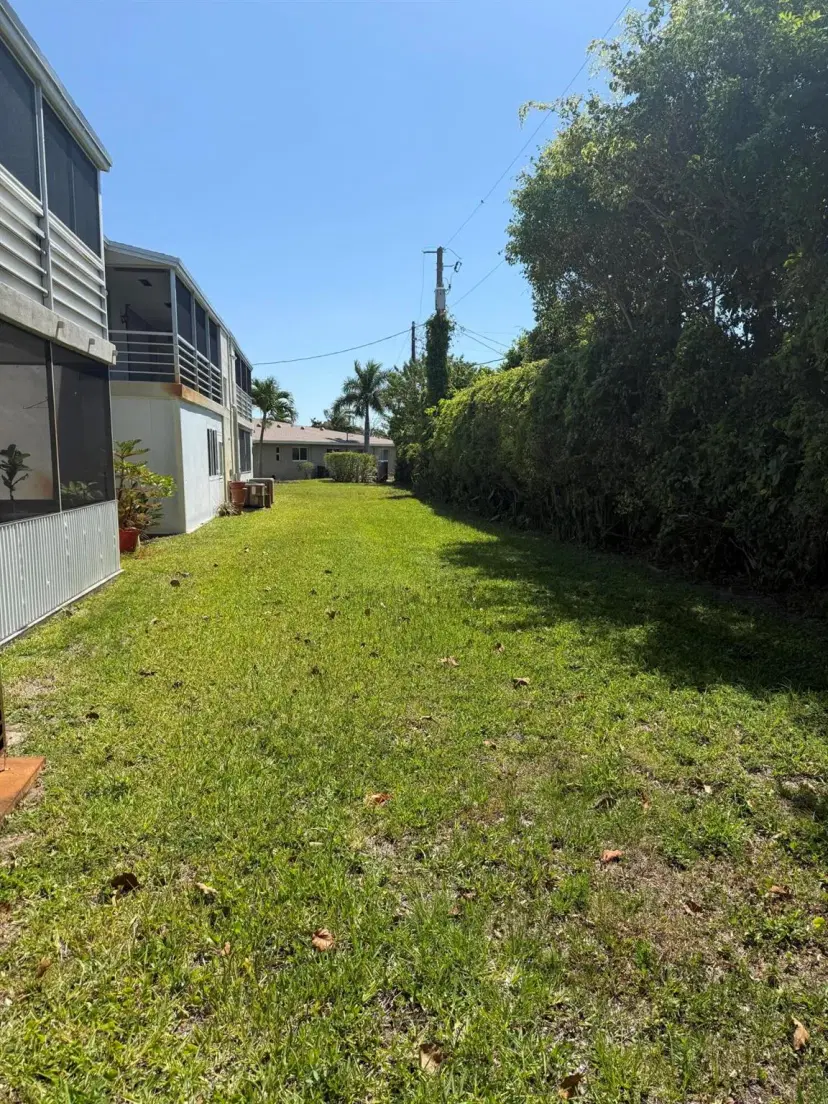 Picture of 306 S Circle Drive 101, Boynton Beach FL 33435