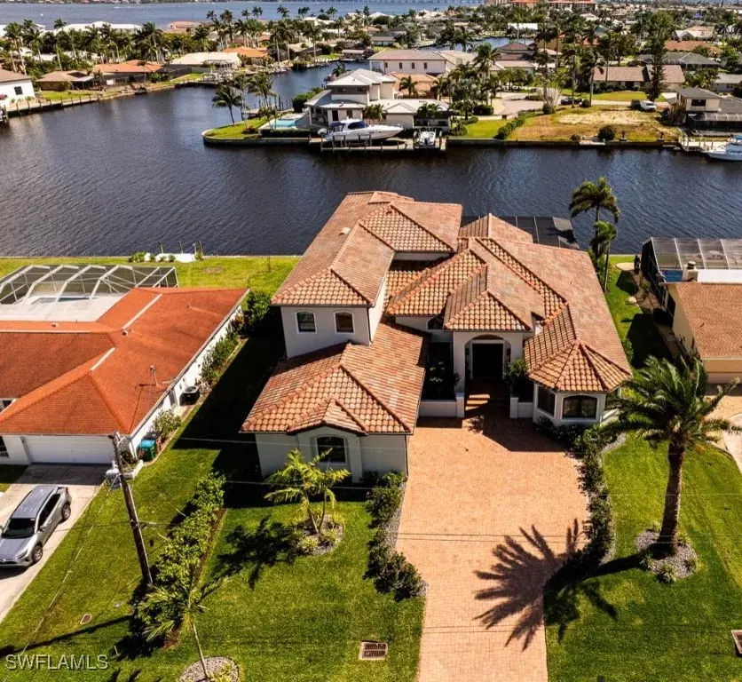 Picture of 1950 SE 36Th St, Cape Coral, FL 33904