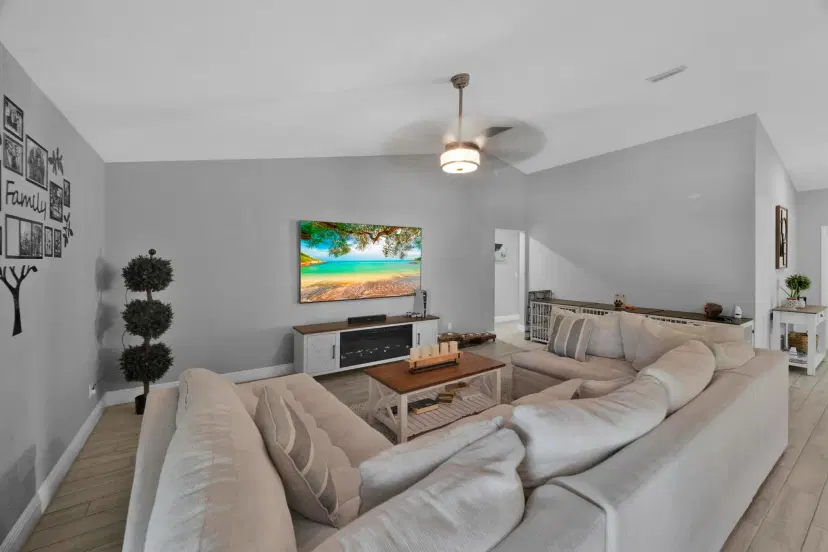 Picture of 482 SW Tulip Boulevard, Port St Lucie FL 34953