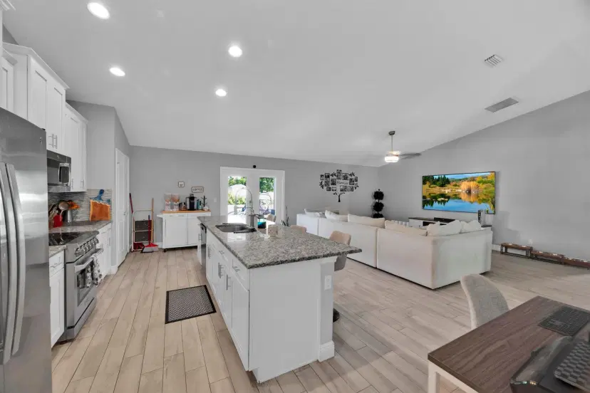 Picture of 482 SW Tulip Boulevard, Port St Lucie FL 34953