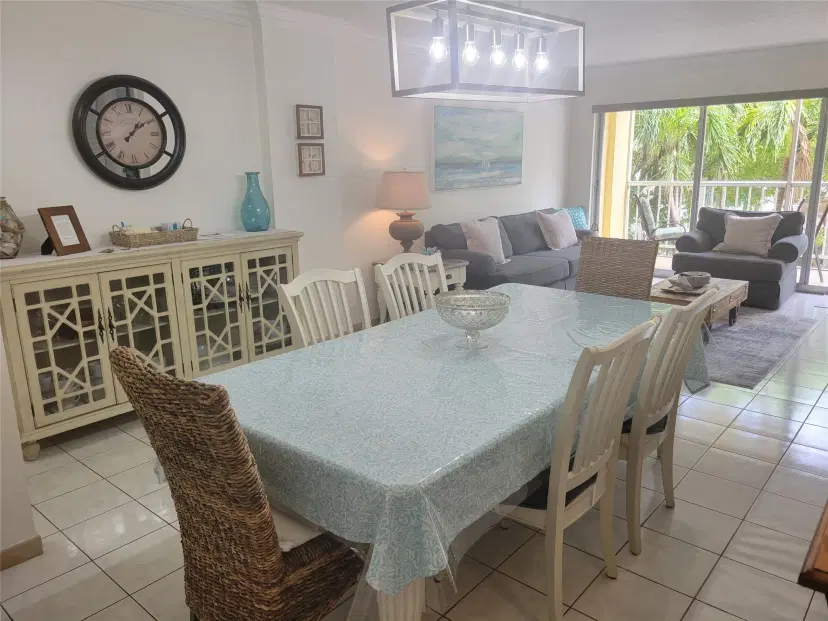 Picture of 200 178Th Dr 303, Sunny Isles Beach FL 33160