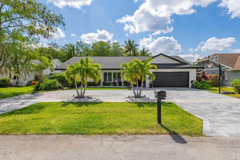 Picture of 865 Azure Avenue, Wellington FL 33414