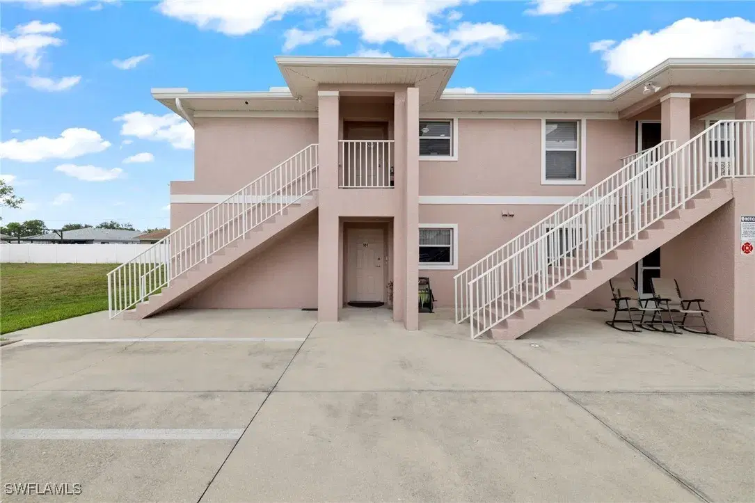 Picture of 904 SE 13Th St 201, Cape Coral, FL 33990