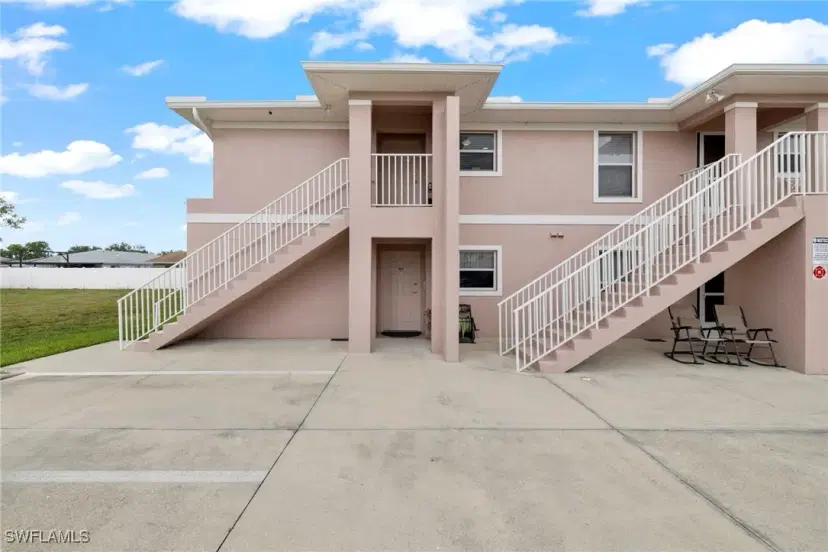 Picture of 904 SE 13Th St 201, Cape Coral FL 33990