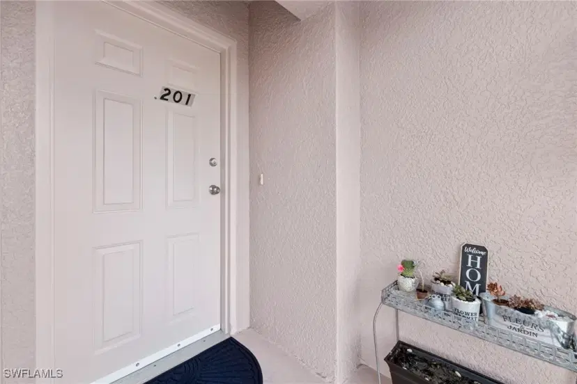 Picture of 904 SE 13Th St 201, Cape Coral FL 33990