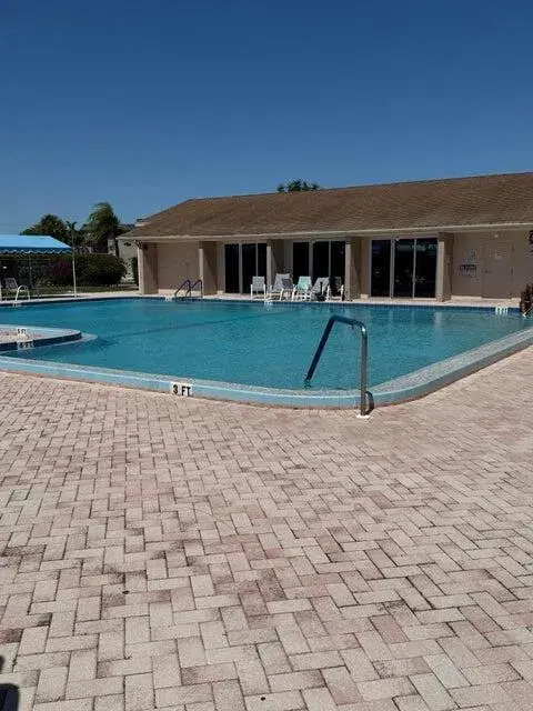 Picture of 721 Lori Drive 210, Palm Springs FL 33461