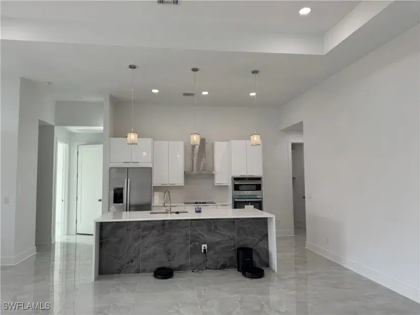 Picture of 1118 NW 8Th Ter, Cape Coral FL 33993