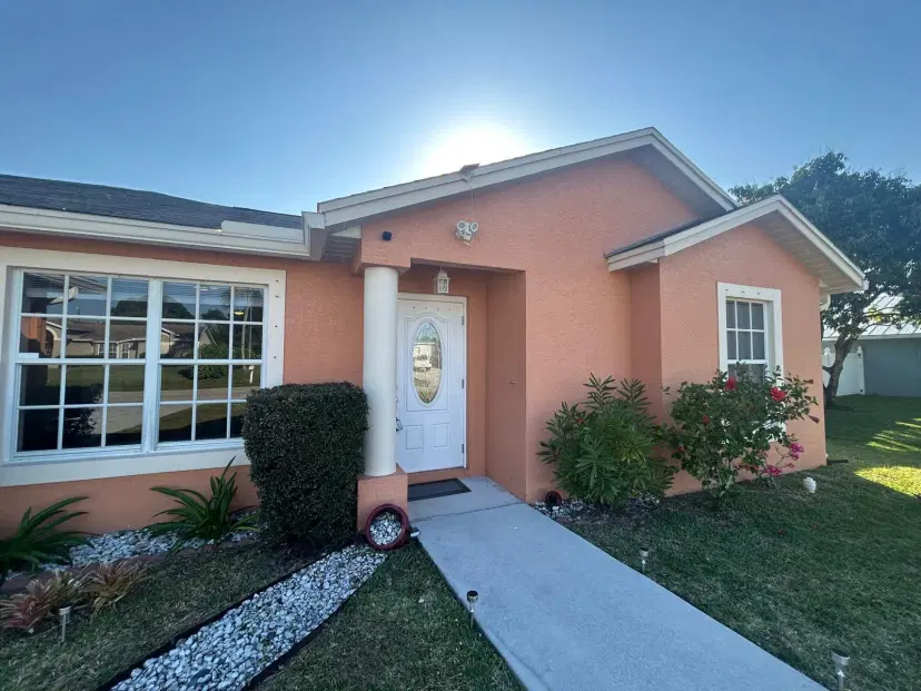 Picture of 2110 SW Larchmont Lane, Port St Lucie FL 34984
