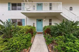 Picture of 261 Quails Nest Rd 5, Naples, FL 34112