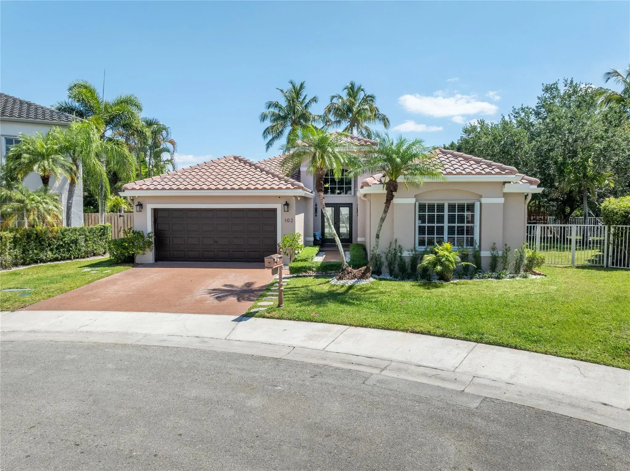 Picture of 102 Cameron Ct, Weston, FL 33326