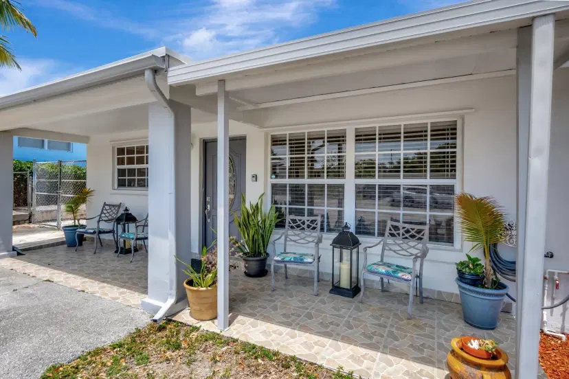 Picture of 391 SW 2Nd Street, Boca Raton FL 33432