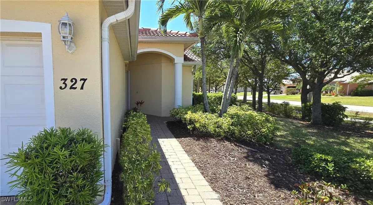 Picture of 327 Monaco Dr 12, Punta Gorda, FL 33950