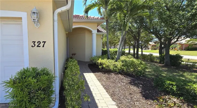 Picture of 327 Monaco Dr 12, Punta Gorda FL 33950