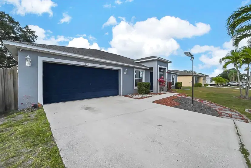 Picture of 1557 SW Pitts Avenue, Port St Lucie FL 34953