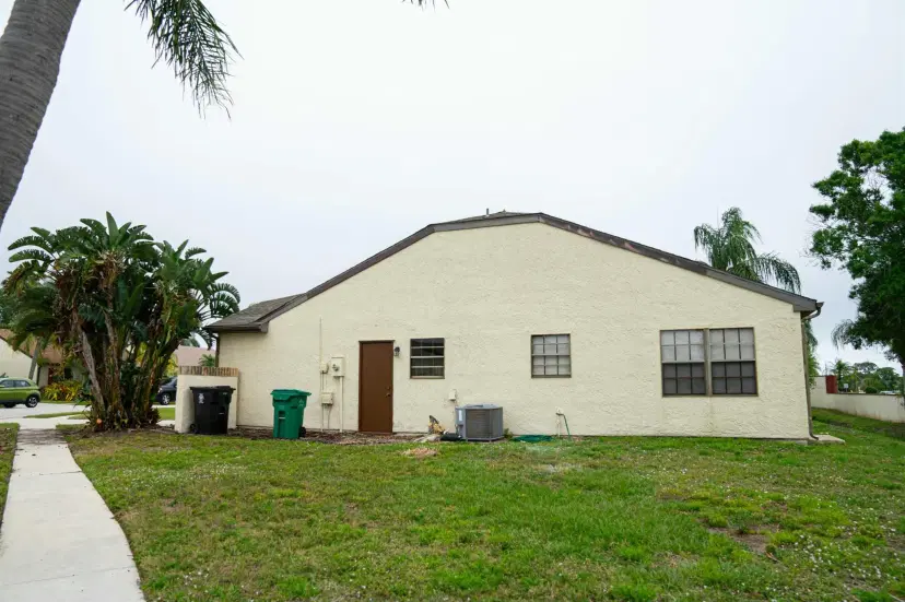 Picture of 2270 SE Brekenridge Circle, Port St Lucie FL 34952