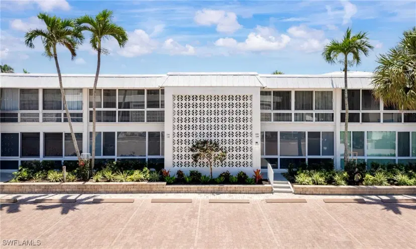 Picture of 2100 Gulf Shore Blvd N 108, Naples FL 34102