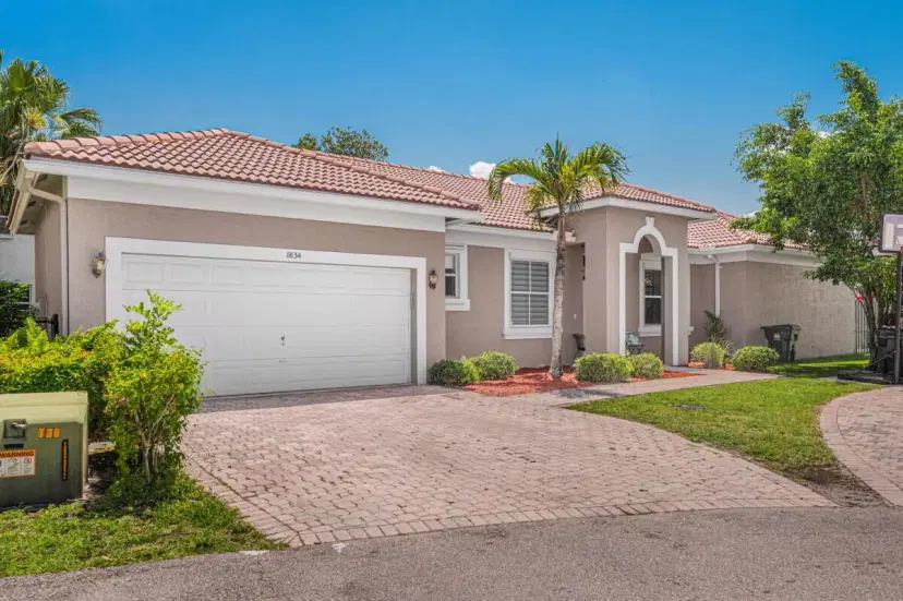 Picture of 1834 Capeside Circle, Wellington FL 33414