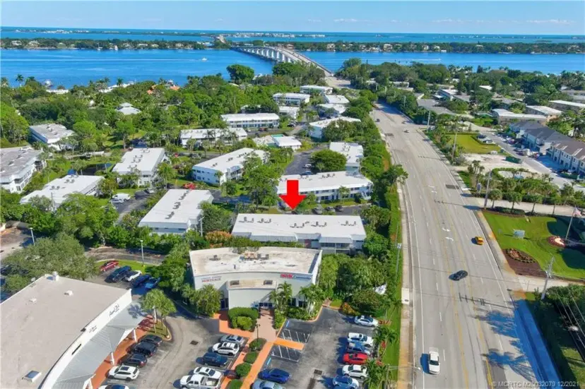 Picture of 2929 SE Ocean Boulevard M10, Stuart FL 34996