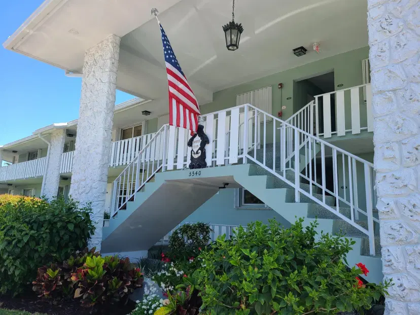 Picture of 5540 N Ocean Boulevard Nw 107, Ocean Ridge FL 33435